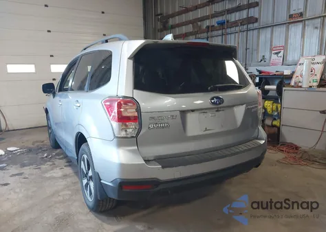 2017 Subaru Forester 2.5I Premium z USA, uszkodzony, nr VIN JF2SJAEC2HH515739